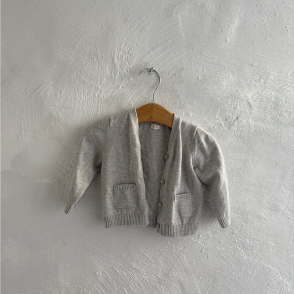 Gap 100% cotton stone colored cardigan - Picture 1 of 5
